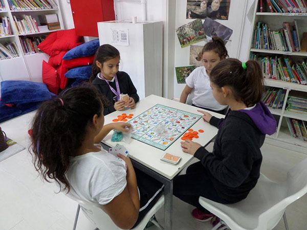  Small Entrepreneurs - Strategy Games