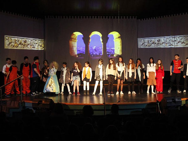  Theater